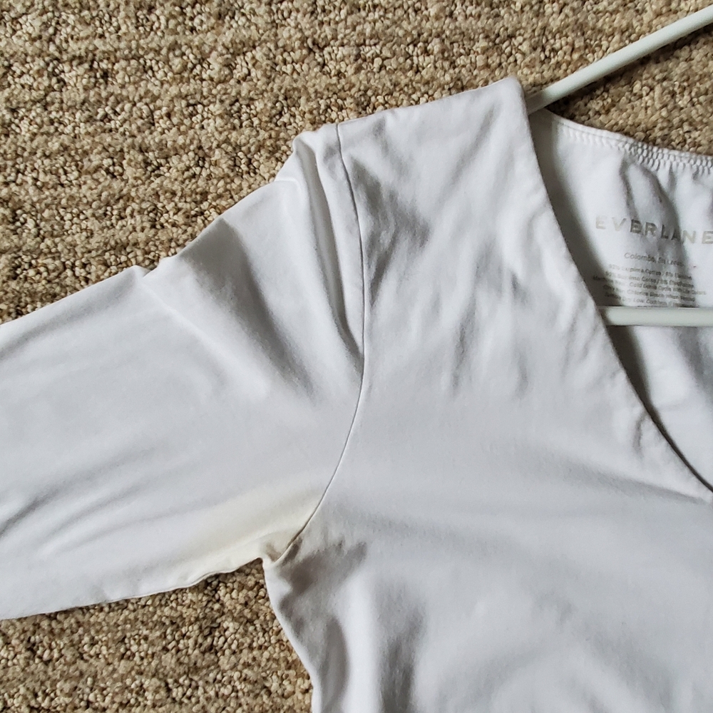 🌟 Everlane The Long-Sleeve Supima V-Neck Bodysuit with Thong Bottom, White (S)* - Picture 13 of 14